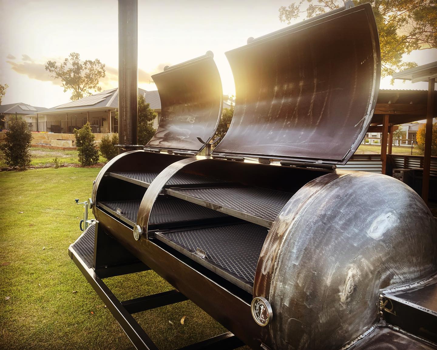 Beavers BBQ Brisbane Offset Smoker Rental Bullockhead Creek Smokers Trailer Smoker in Clients Backyard 4 Eagle Farm